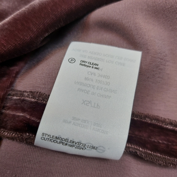 Vince Velvet Split back Top Size XS - Picture 7 of 10